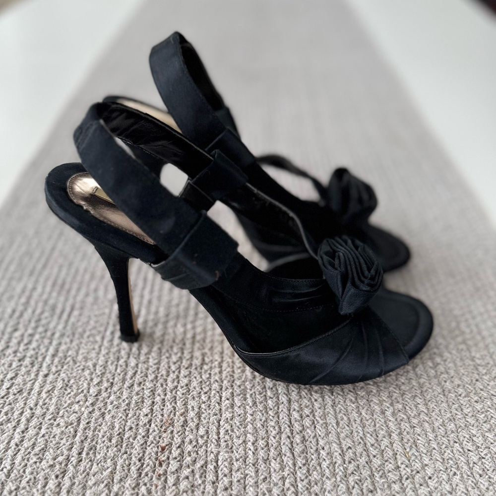 MAX STUDIO Black Satin Slingback Heels with Rosette Detail Size 9